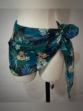 Women’s Tropical Floral Swim Sarong